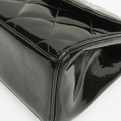 Chanel CC Flap Doppelketten-Tasche aus schwarzem gestepptem Patentleder