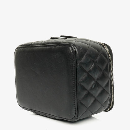 Chanel Vanity Case in Schwarz mit Steppung