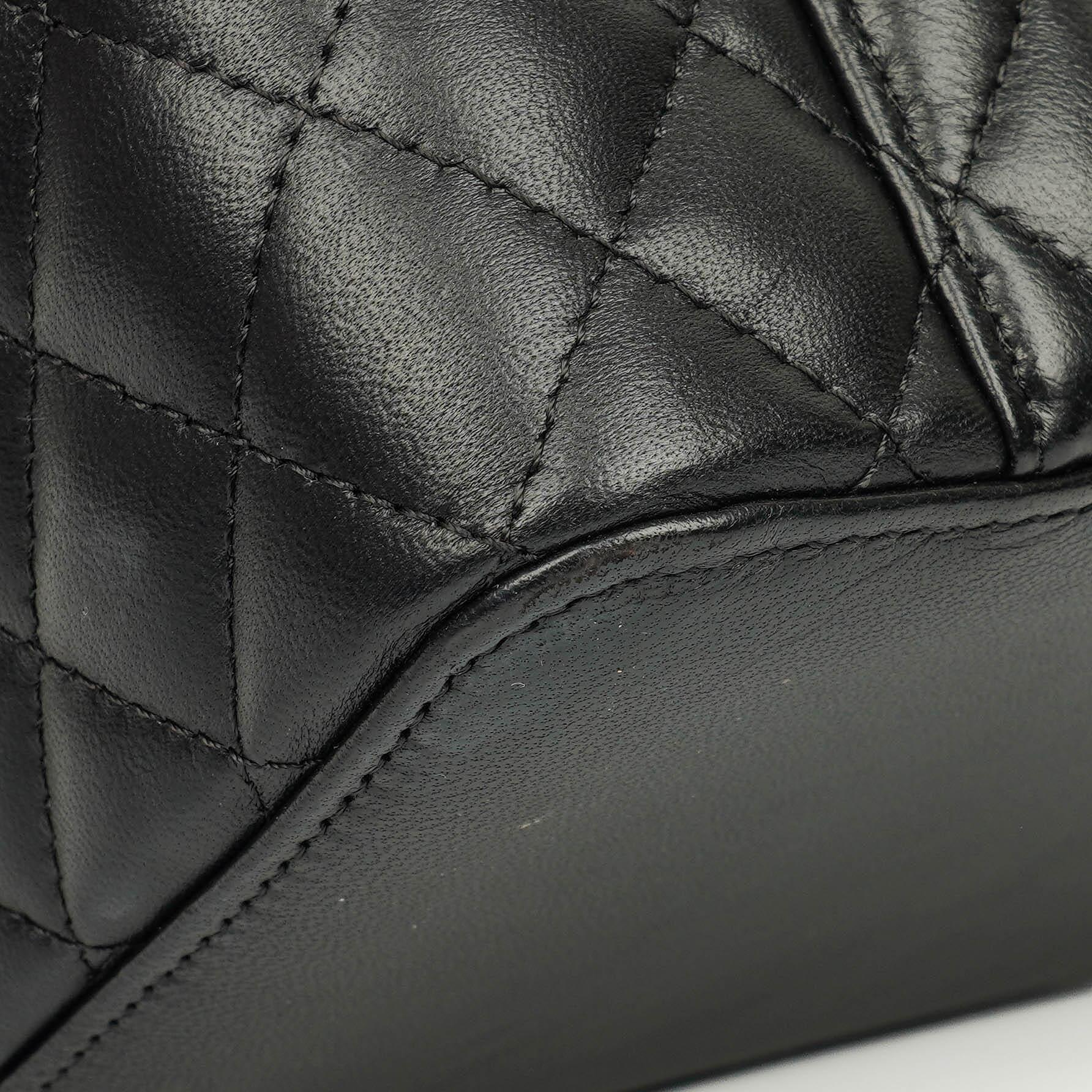 Chanel Vanity Case in Schwarz mit Steppung