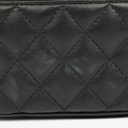 Chanel Vanity Case in Schwarz mit Steppung