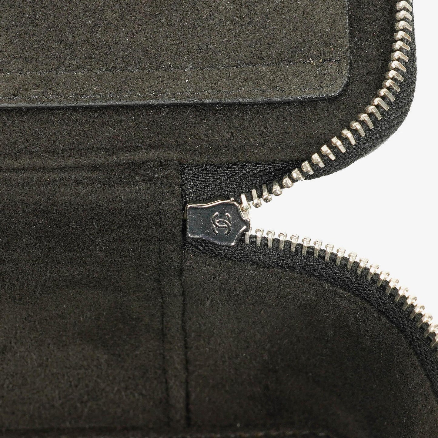 Chanel Vanity Case in Schwarz mit Steppung