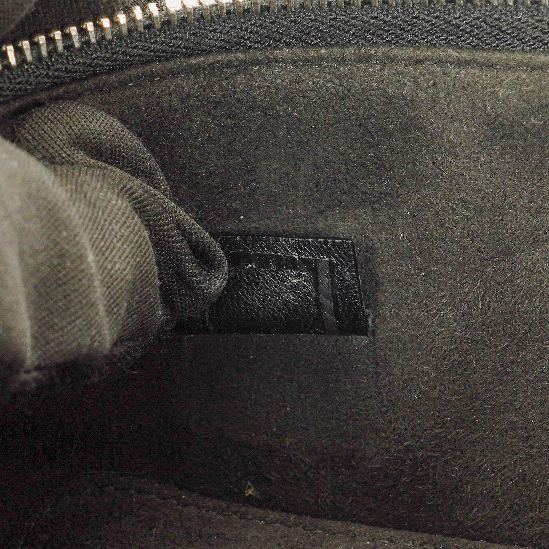 Chanel Vanity Case in Schwarz mit Steppung