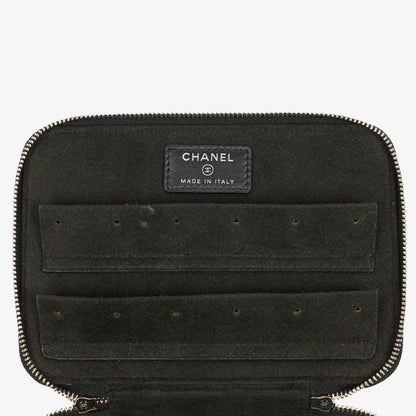 Chanel Vanity Case in Schwarz mit Steppung