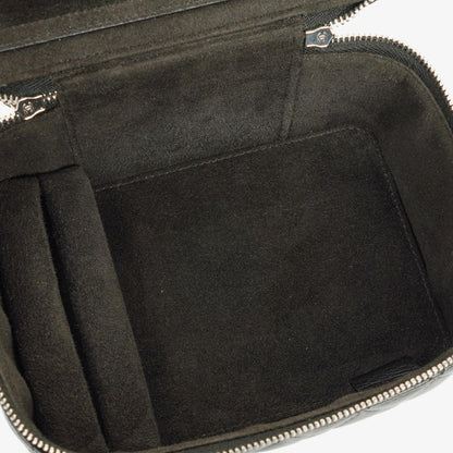 Chanel Vanity Case in Schwarz mit Steppung