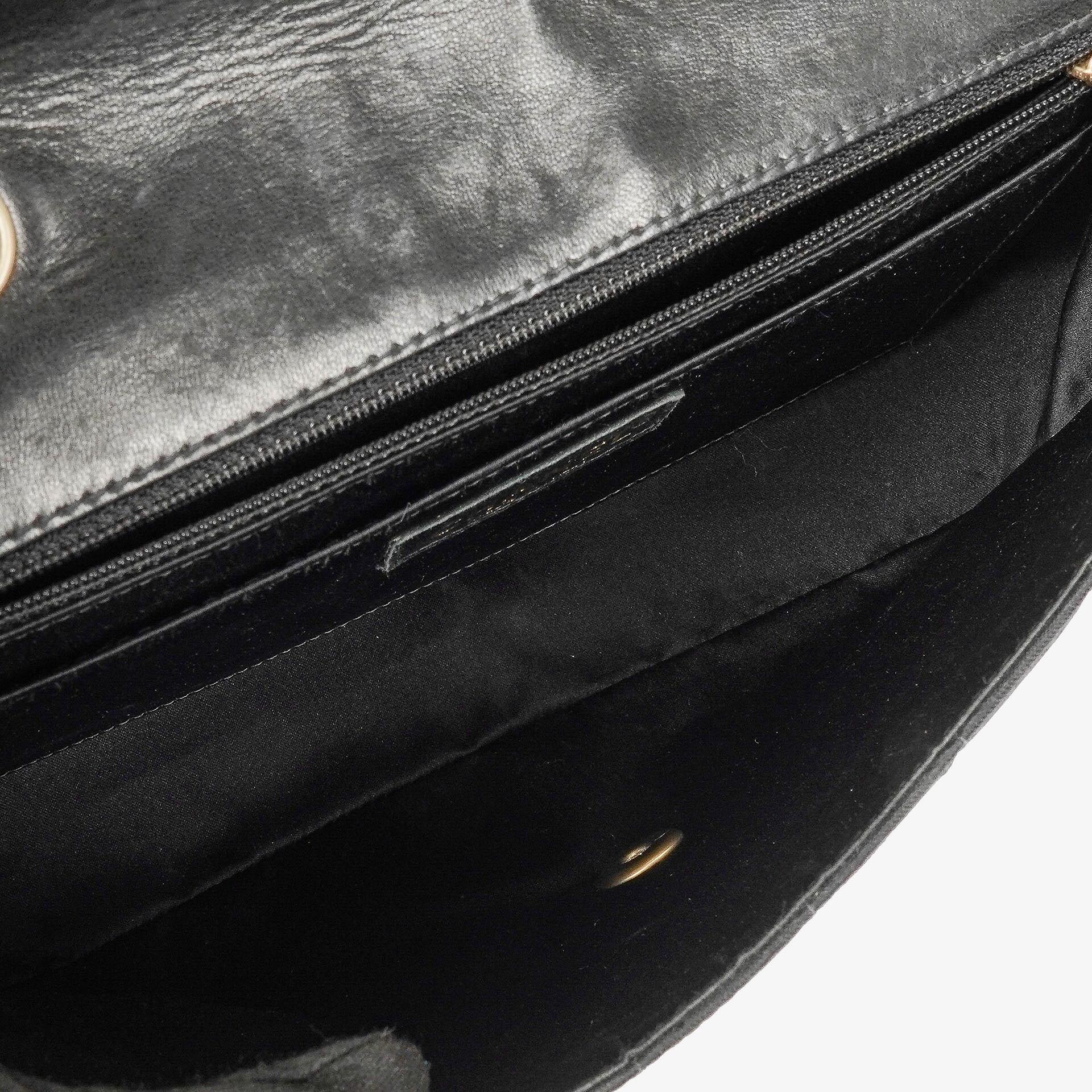 Chanel Travel Line Chocolate Bar Single Flap Tasche in Schwarz