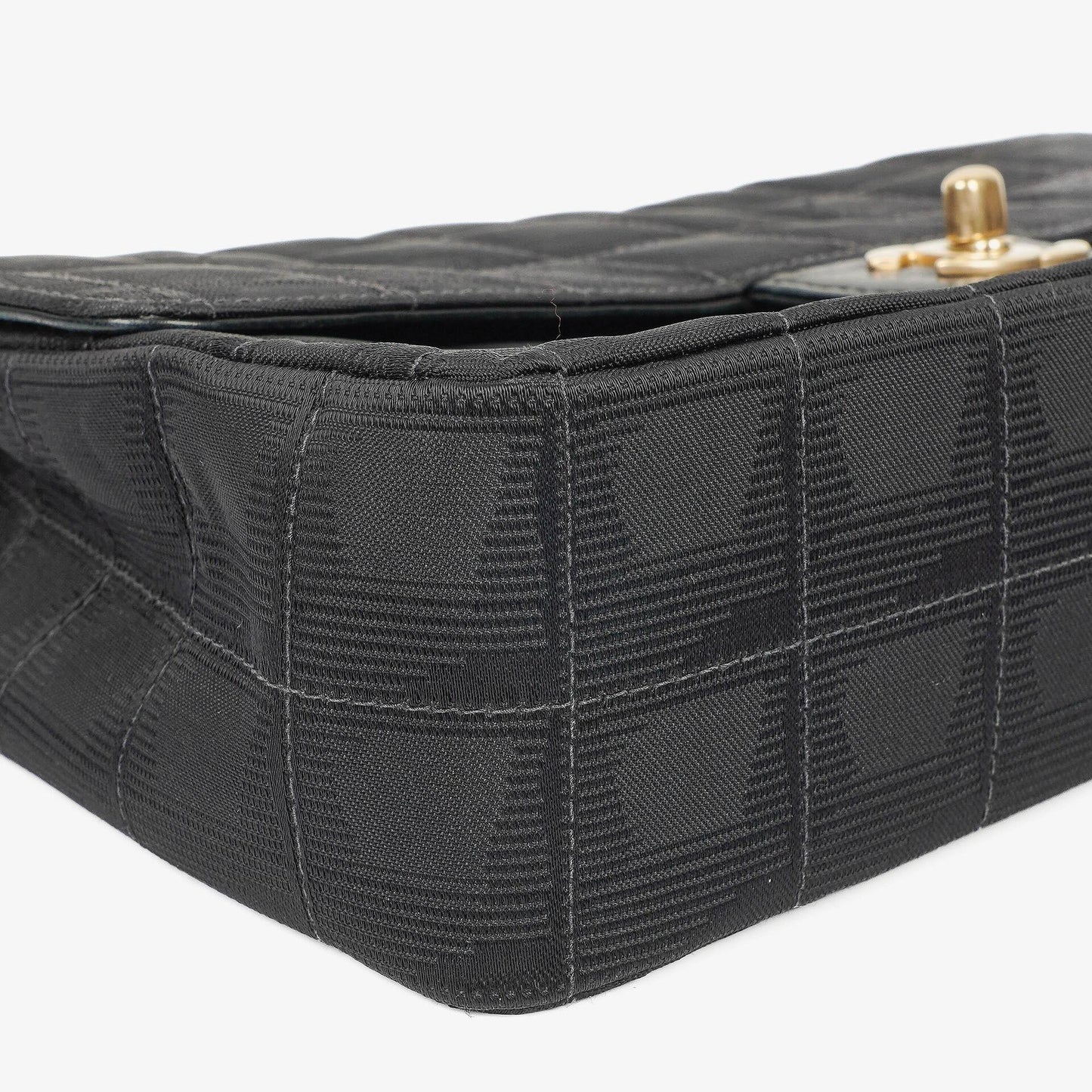 Chanel Travel Line Chocolate Bar Single Flap Tasche in Schwarz