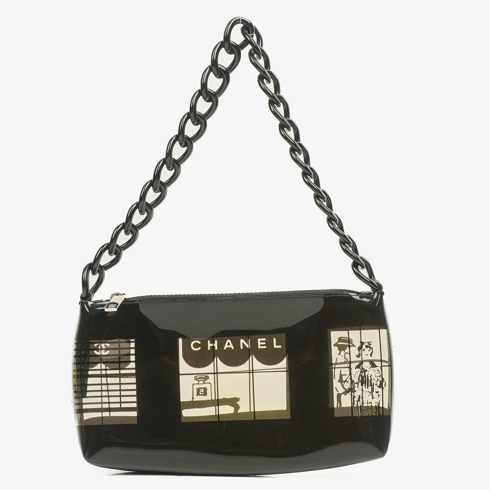 Chanel Schultertasche aus schwarzem Vinyl mit Maison-Fensterdruck, 2003-2004