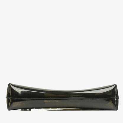 Chanel Schultertasche aus schwarzem Vinyl mit Maison-Fensterdruck, 2003-2004