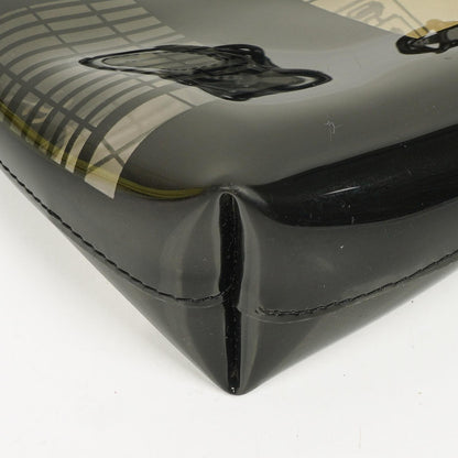 Chanel Schultertasche aus schwarzem Vinyl mit Maison-Fensterdruck, 2003-2004