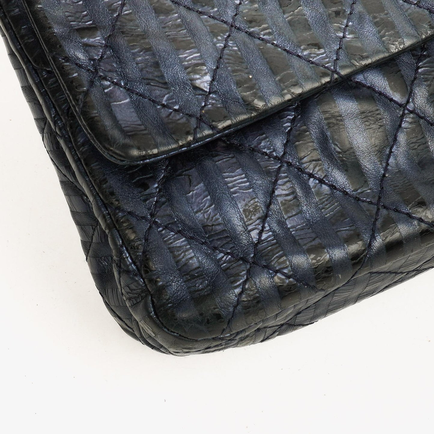 Chanel 2.55 Reissue 227 Jumbo Flap Tasche in Blau Metallic gestreiftem gestepptem Kalbsleder