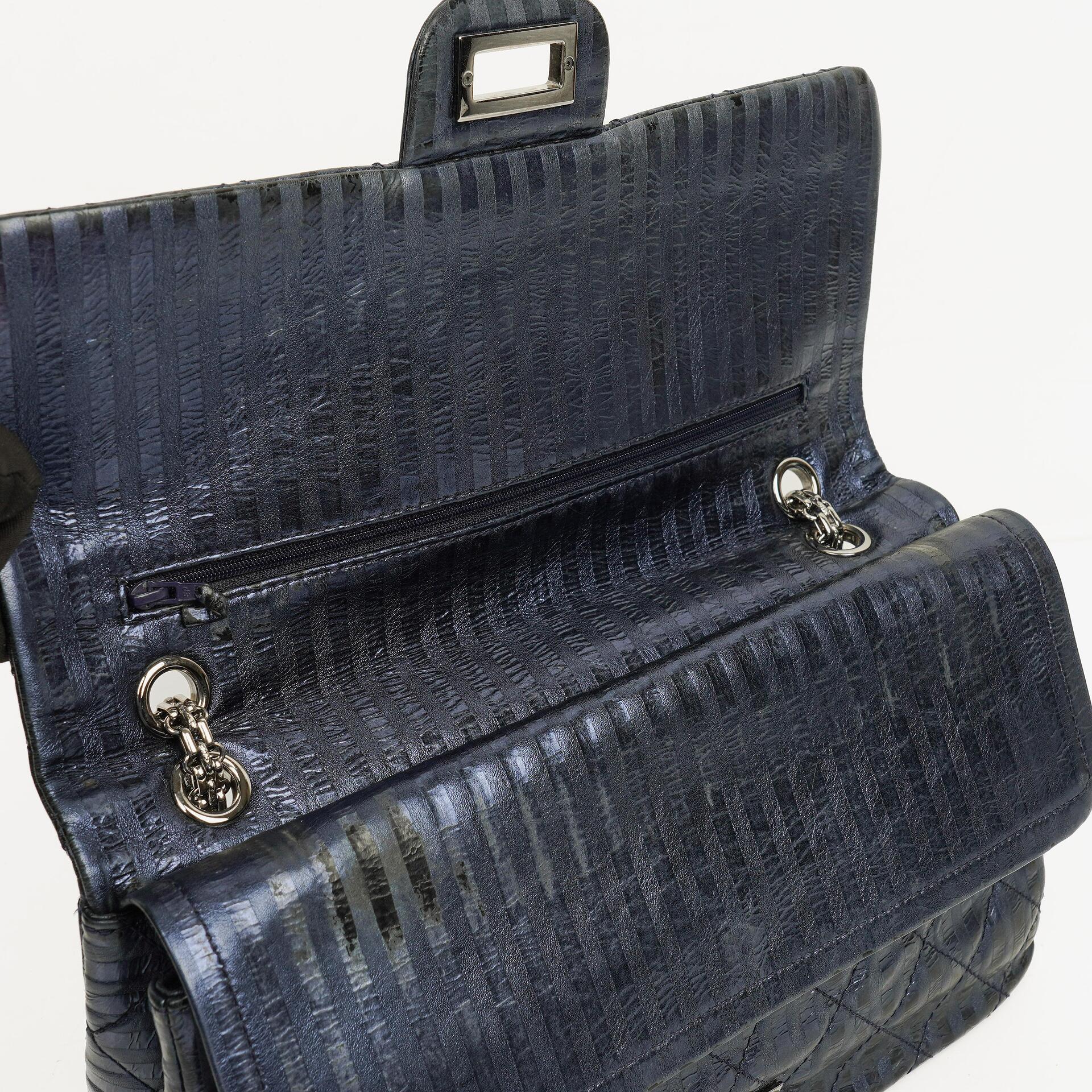Chanel 2.55 Reissue 227 Jumbo Flap Tasche in Blau Metallic gestreiftem gestepptem Kalbsleder