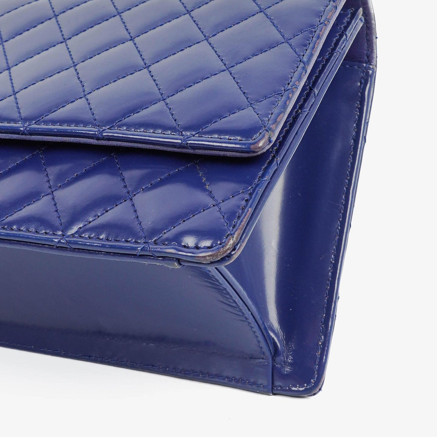 Chanel Blue Steppierte Lackleder Lange Flap-Tasche