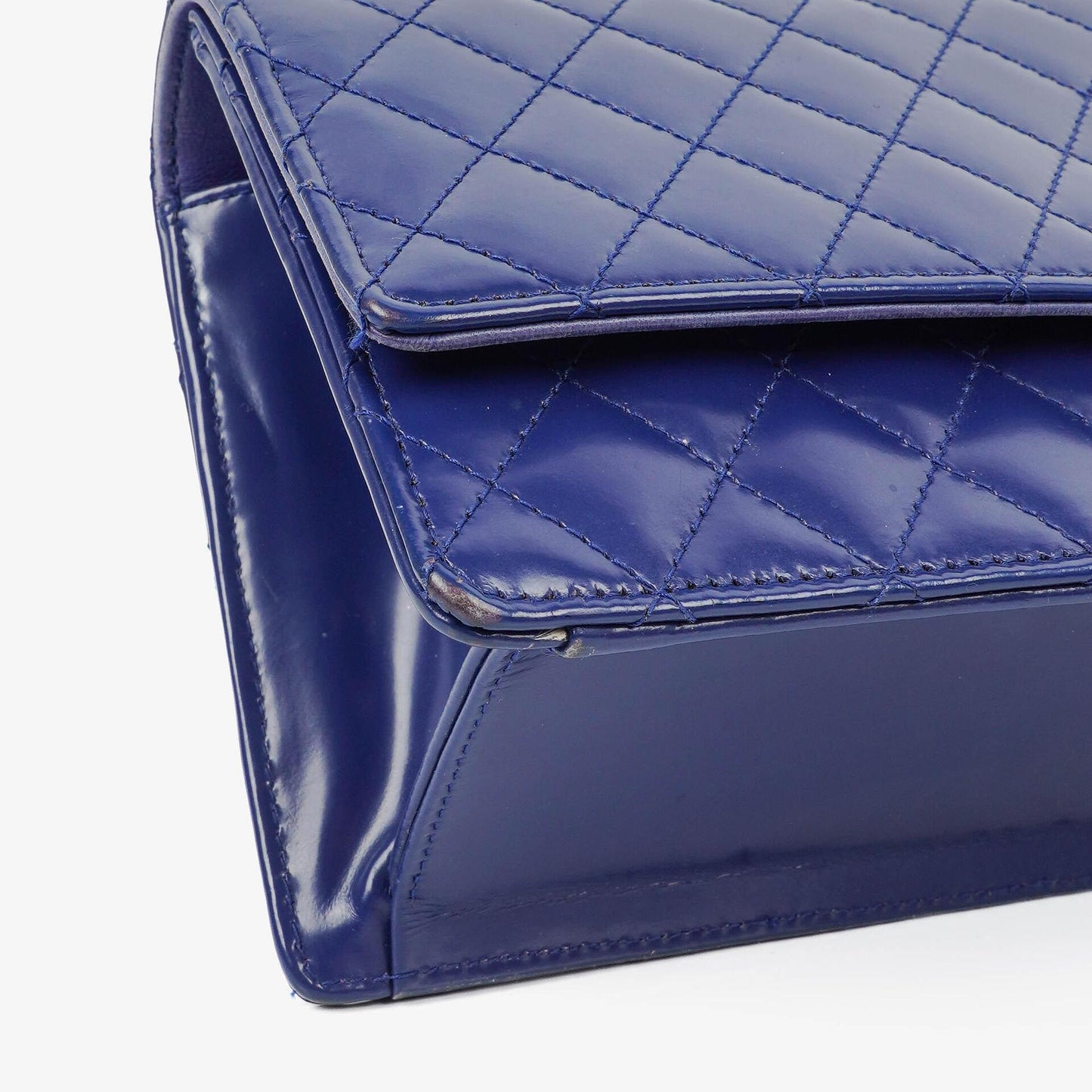 Chanel Blue Steppierte Lackleder Lange Flap-Tasche
