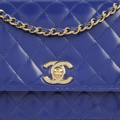 Chanel Blue Steppierte Lackleder Lange Flap-Tasche