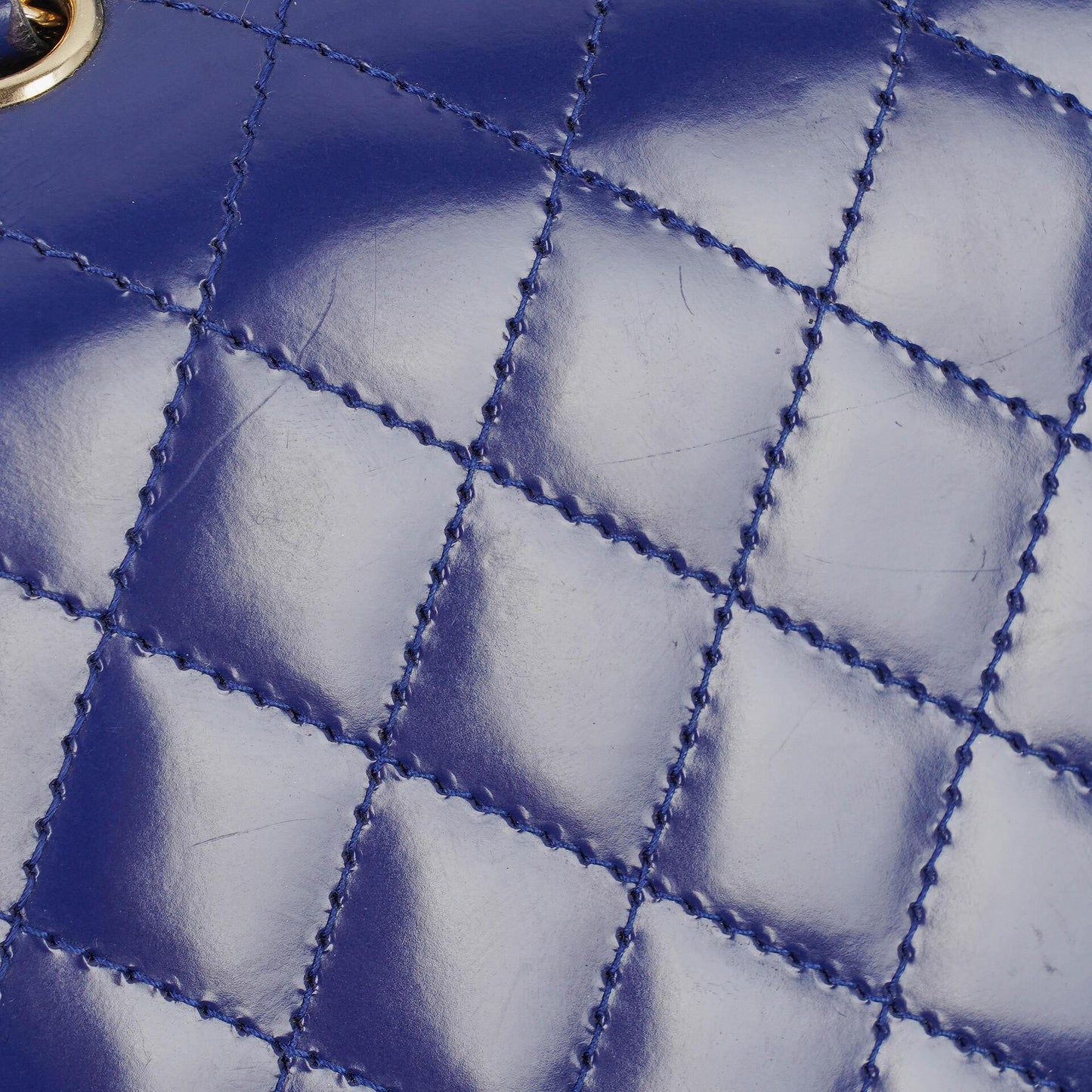 Chanel Blue Steppierte Lackleder Lange Flap-Tasche