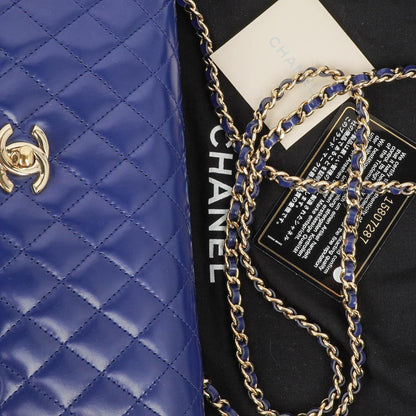 Chanel Blue Steppierte Lackleder Lange Flap-Tasche