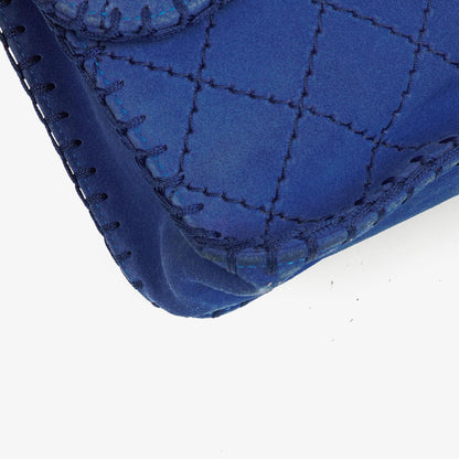 Chanel Large Flap Tasche aus blauem gestepptem Wildleder mit Whipstitch