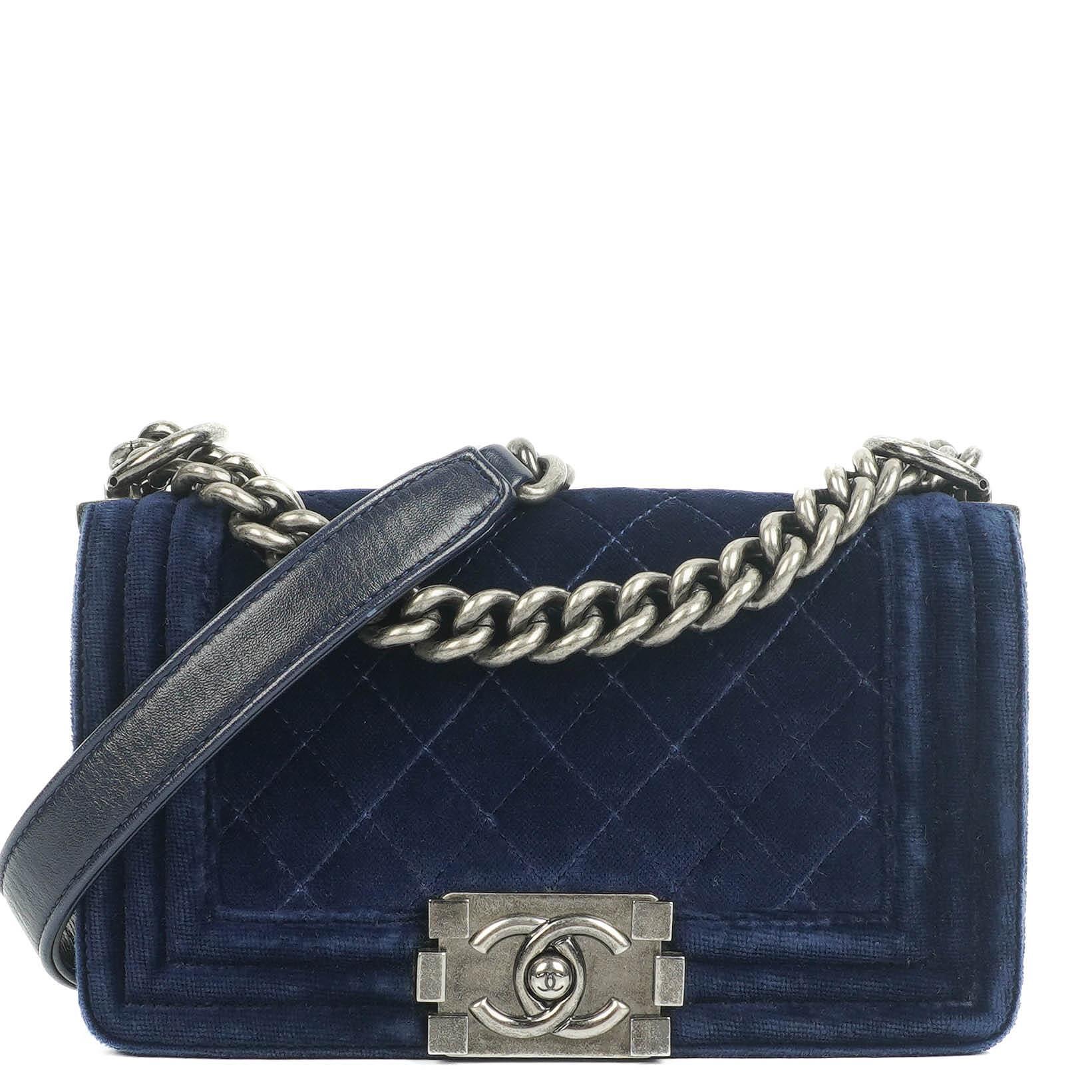 Chanel kleine Boy Flap Tasche aus blauem Samt mit Ruthenium-Hardware