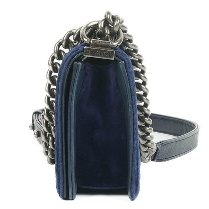 Chanel kleine Boy Flap Tasche aus blauem Samt mit Ruthenium-Hardware