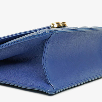 Chanel kleine Envelope Flap-Tasche aus blauem Chevron-Leder