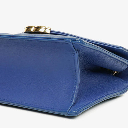 Chanel kleine Envelope Flap-Tasche aus blauem Chevron-Leder