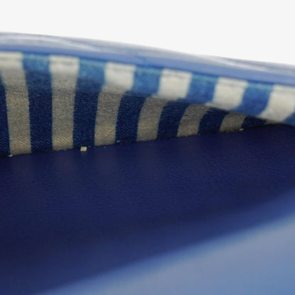 Chanel kleine Envelope Flap-Tasche aus blauem Chevron-Leder