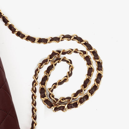 Chanel Mini Classic WOC Full Flap Geldbörse mit Kette aus gestepptem bordeauxfarbenem Lammleder mit 24K vergoldeter Hardware