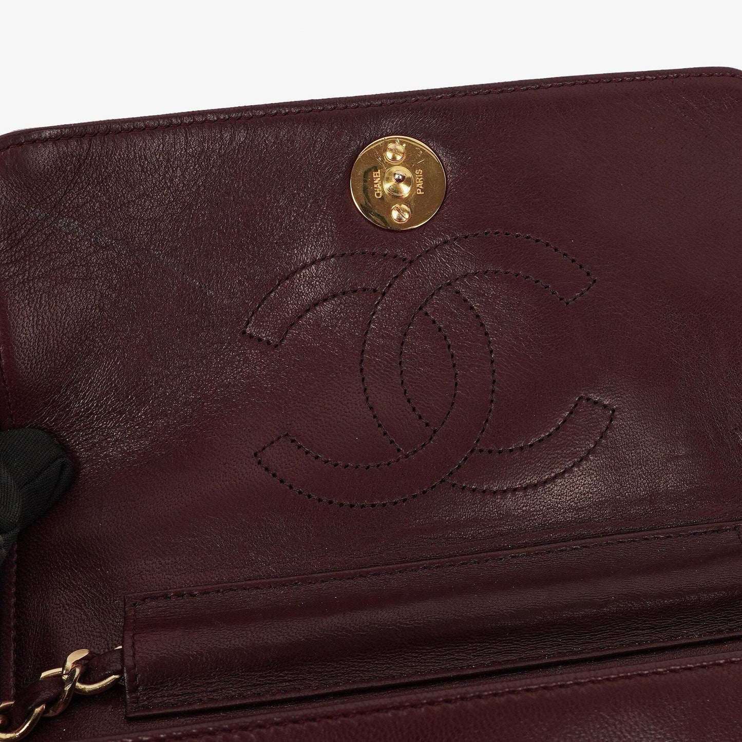 Chanel Mini Classic WOC Full Flap Geldbörse mit Kette aus gestepptem bordeauxfarbenem Lammleder mit 24K vergoldeter Hardware