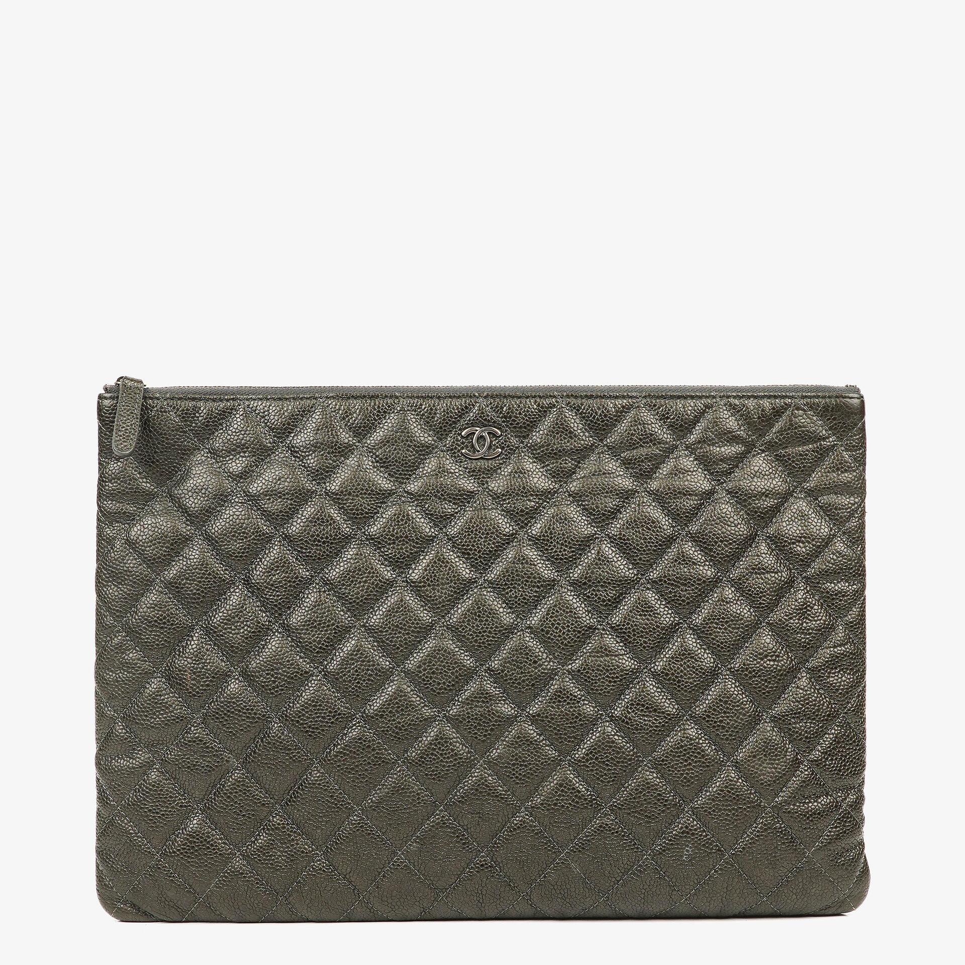 Chanel Boy Kosmetiktasche Groß Metallic Kaviar Steppung