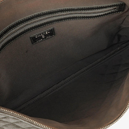 Chanel Boy Kosmetiktasche Groß Metallic Kaviar Steppung