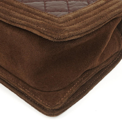 Chanel Boy Mittelgroße Flap Tasche Burgunder Gestepptes Abgenutztes Kalbsleder Gealterte Goldbeschläge, 2013-2014