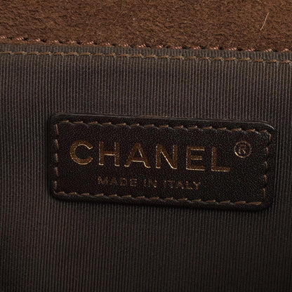 Chanel Boy Mittelgroße Flap Tasche Burgunder Gestepptes Abgenutztes Kalbsleder Gealterte Goldbeschläge, 2013-2014