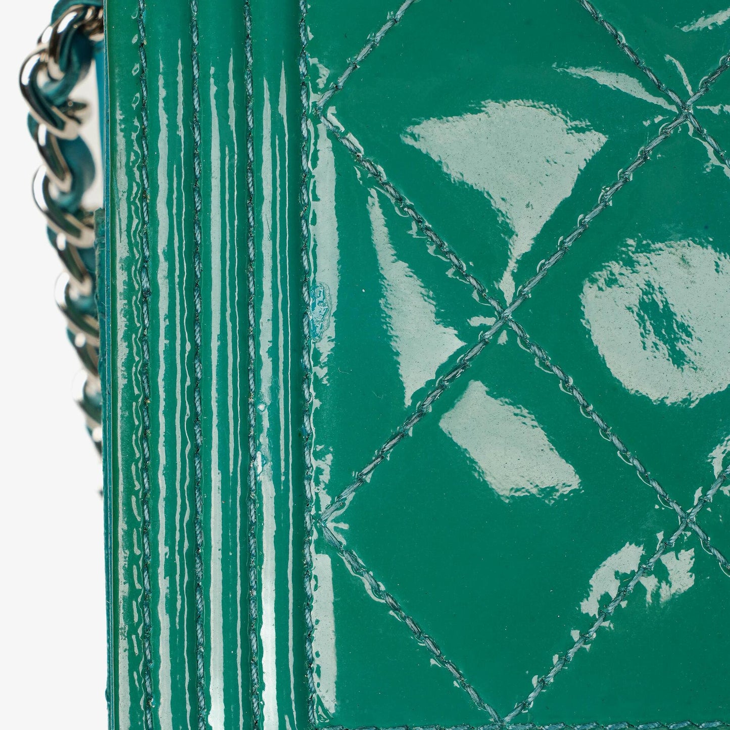 Chanel Boy Wallet on Chain Tasche aus türkisfarbenem Lackleder mit silberfarbenen Beschlägen