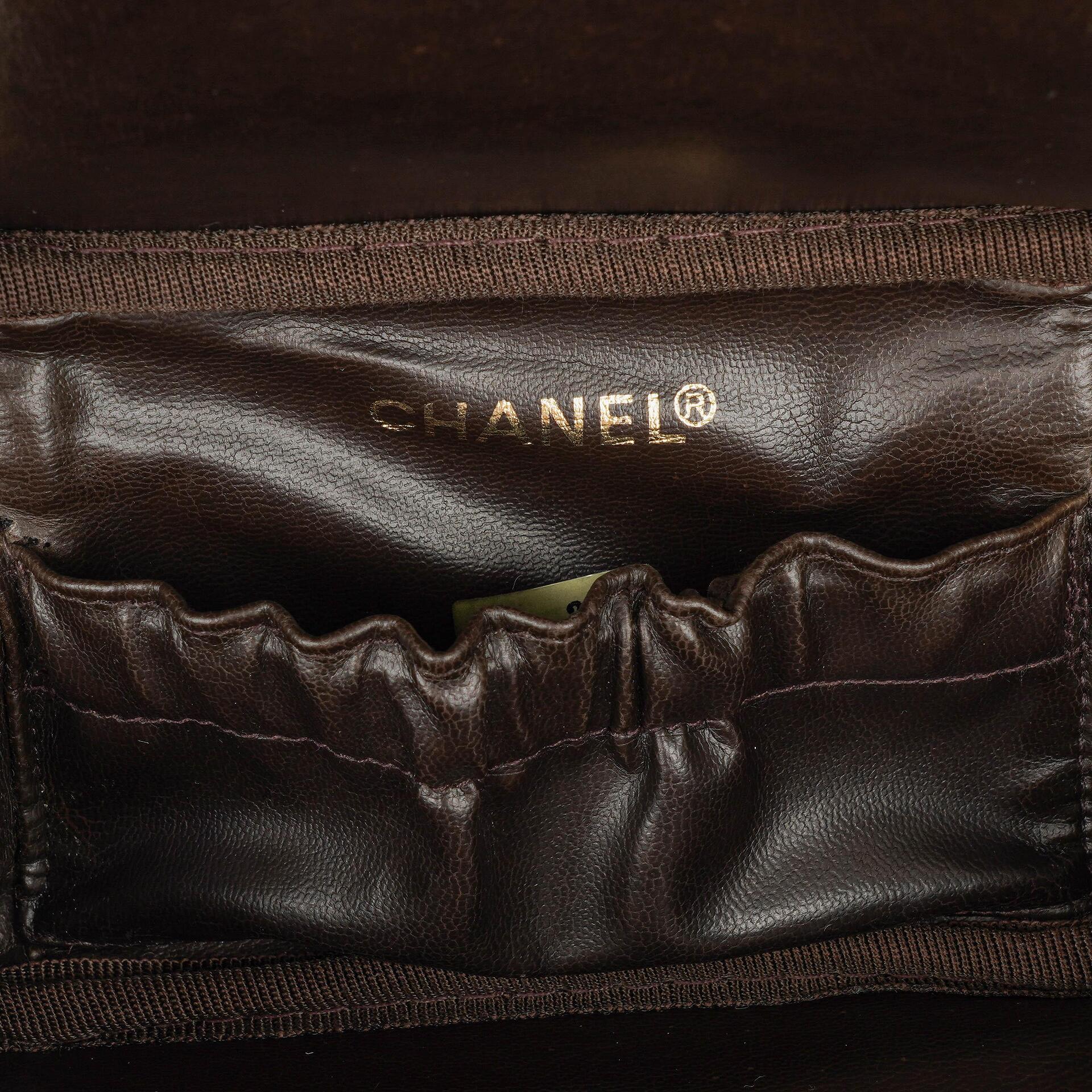 Chanel Braun Caviar Gestepptes Leder Timeless Kosmetiktasche