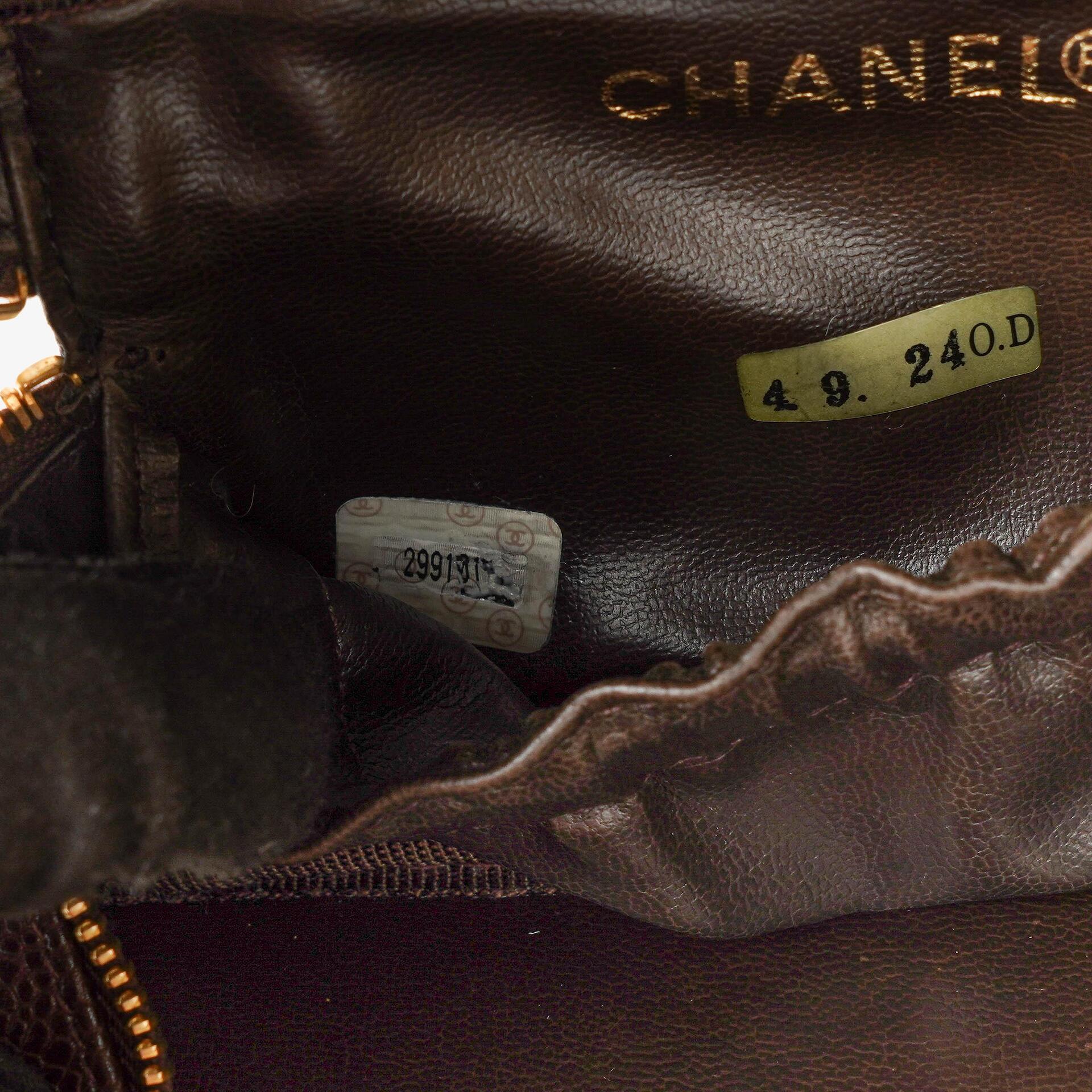 Chanel Braun Caviar Gestepptes Leder Timeless Kosmetiktasche