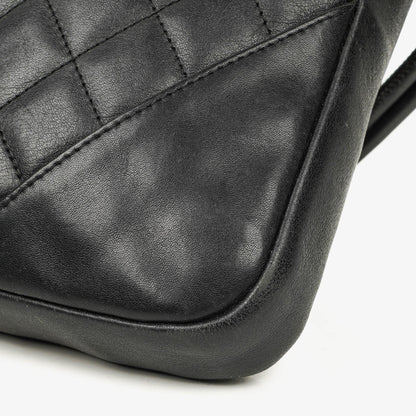 Chanel Cambon Medium Messenger Tasche aus schwarzem gestepptem Leder