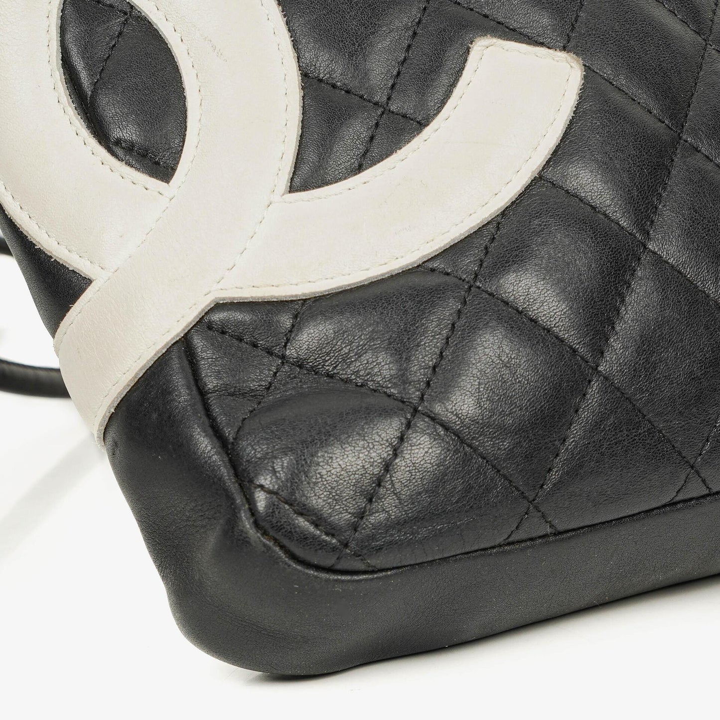 Chanel Cambon Medium Messenger Tasche aus schwarzem gestepptem Leder