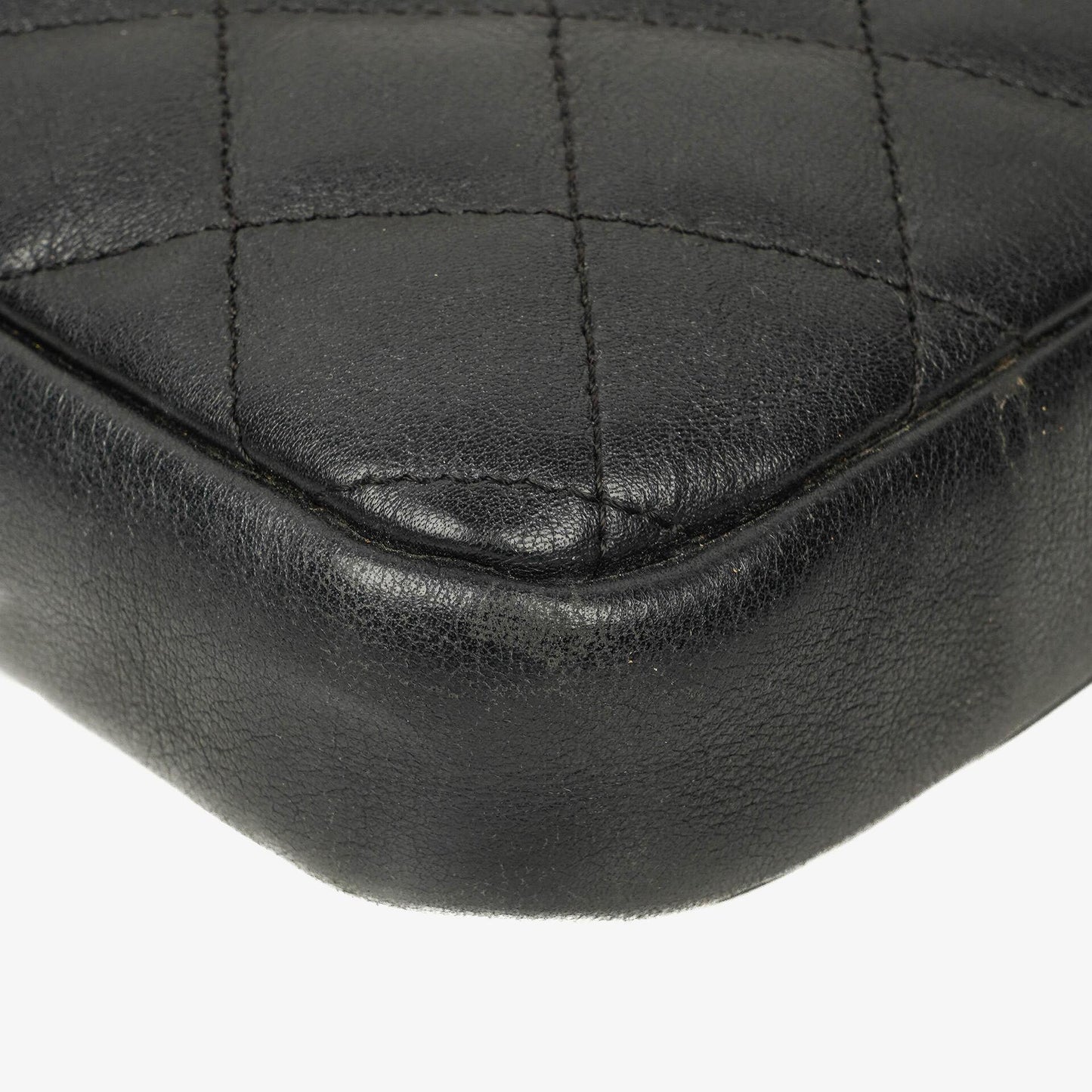 Chanel Cambon Medium Messenger Tasche aus schwarzem gestepptem Leder