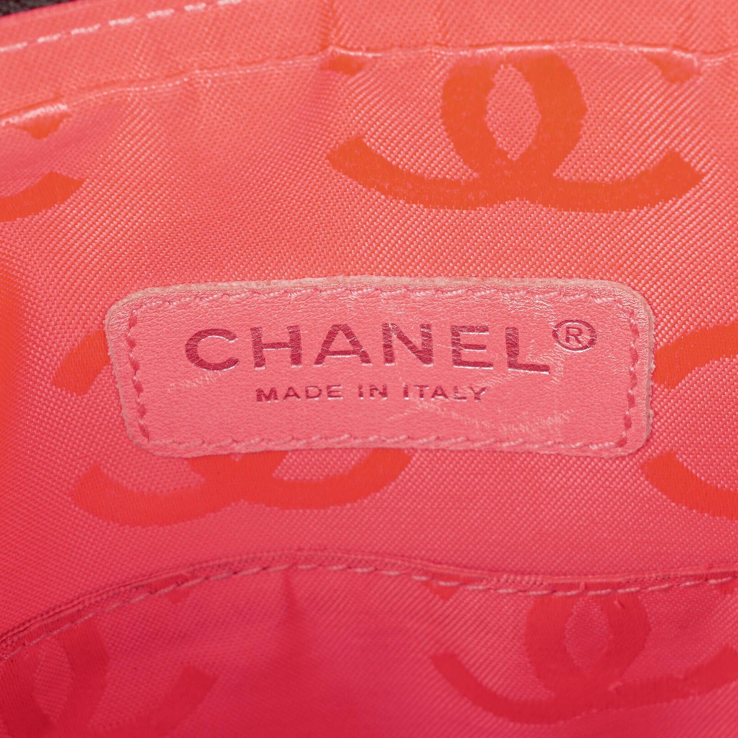 Chanel Cambon Medium Messenger Tasche aus schwarzem gestepptem Leder