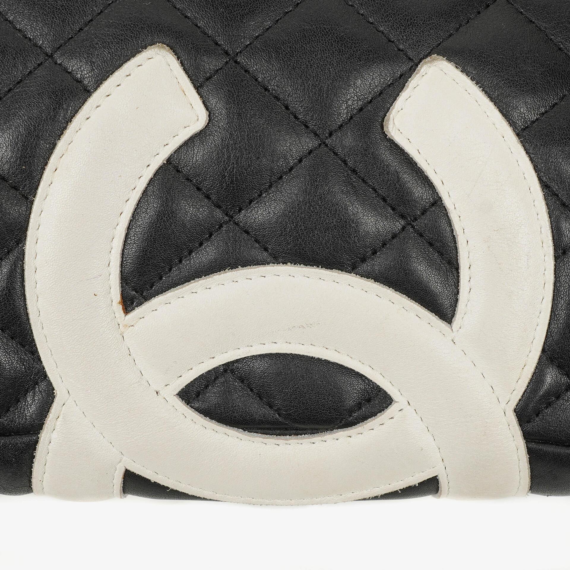 Chanel Cambon Medium Messenger Tasche aus schwarzem gestepptem Leder