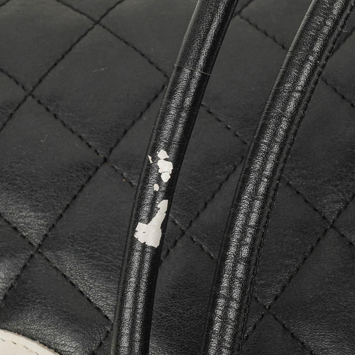 Chanel Cambon Medium Messenger Tasche aus schwarzem gestepptem Leder