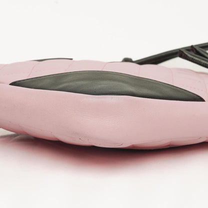 Chanel Cambon mittelgroße Messenger-Tasche aus rosa gestepptem Leder