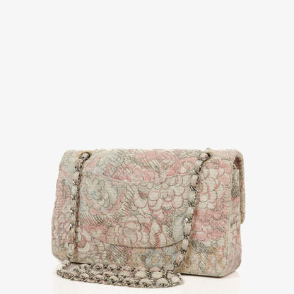 Chanel Camellia Limited Edition Print Tweed Mittelgroße Double Flap Tasche Silberfarbene Beschläge