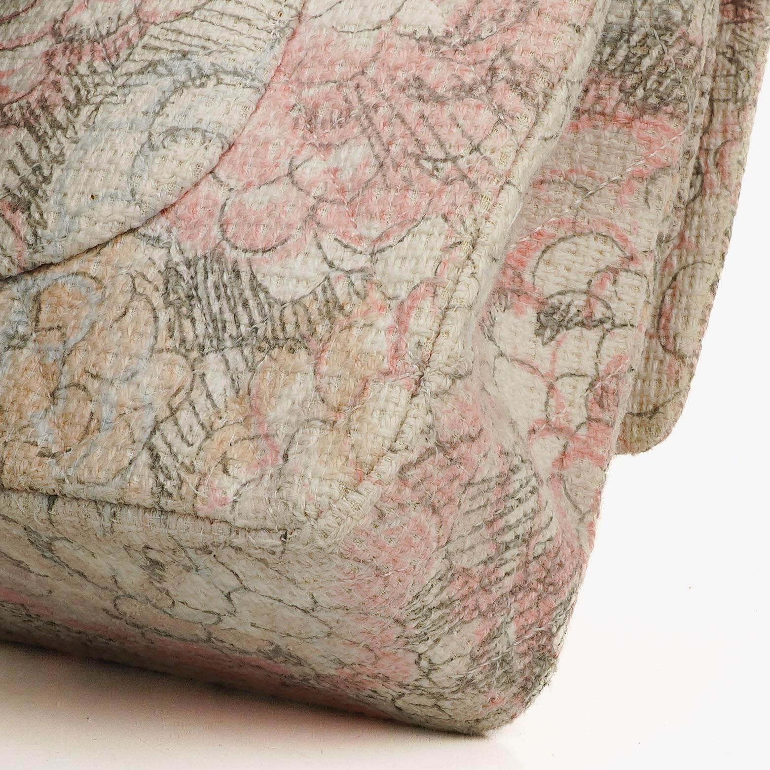Chanel Camellia Limited Edition Print Tweed Mittelgroße Double Flap Tasche Silberfarbene Beschläge