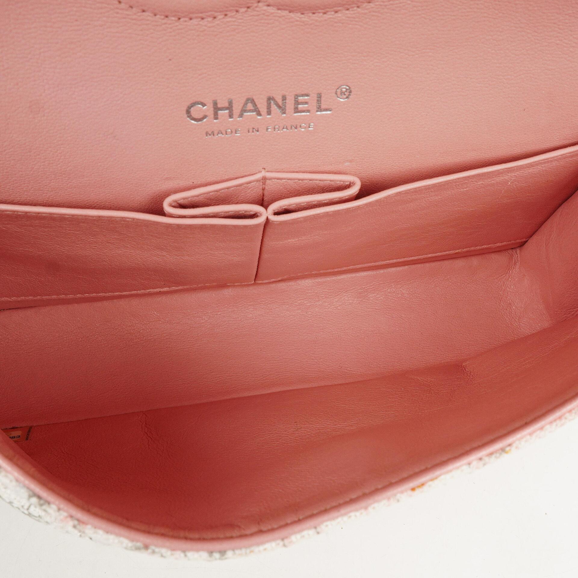 Chanel Camellia Limited Edition Print Tweed Mittelgroße Double Flap Tasche Silberfarbene Beschläge
