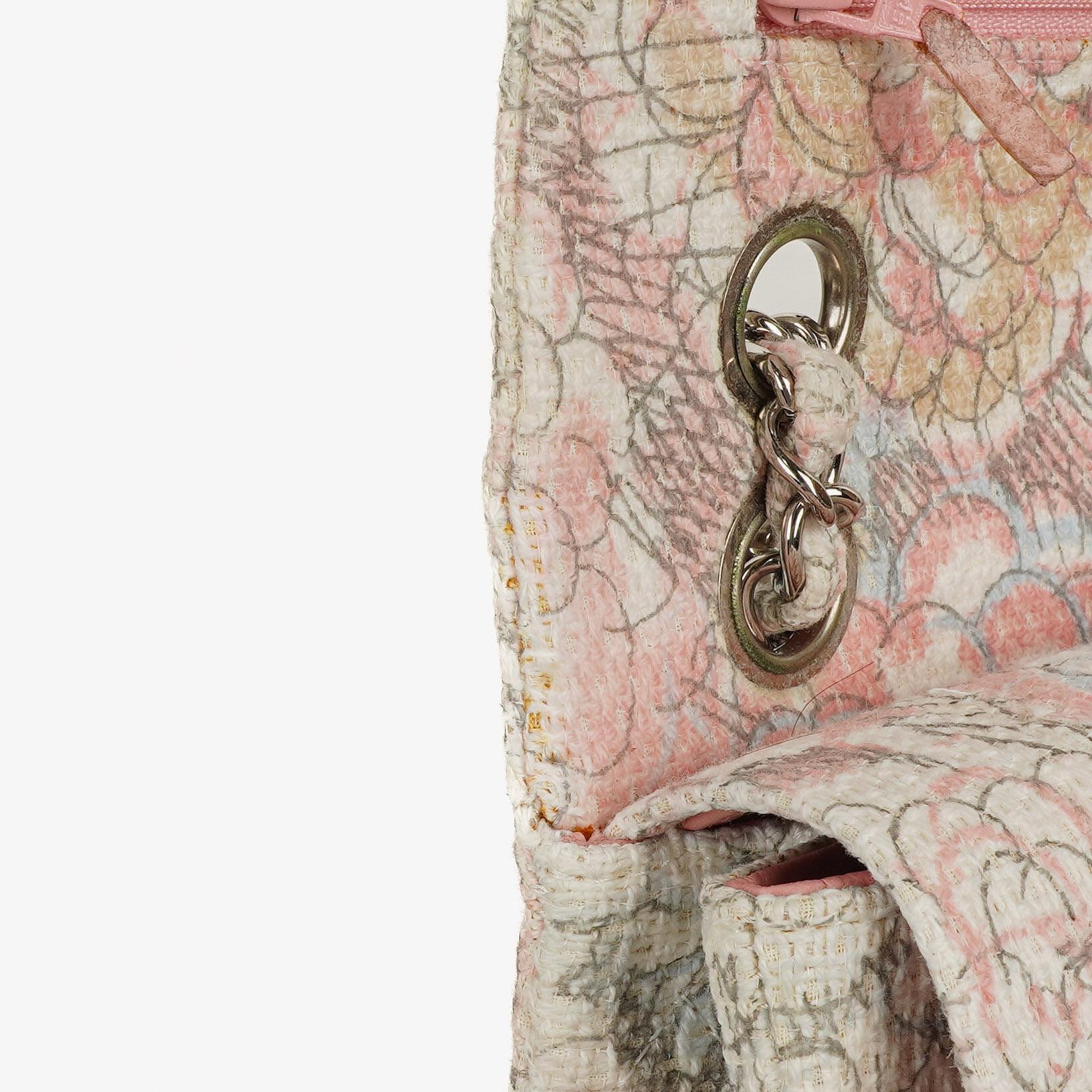 Chanel Camellia Limited Edition Print Tweed Mittelgroße Double Flap Tasche Silberfarbene Beschläge