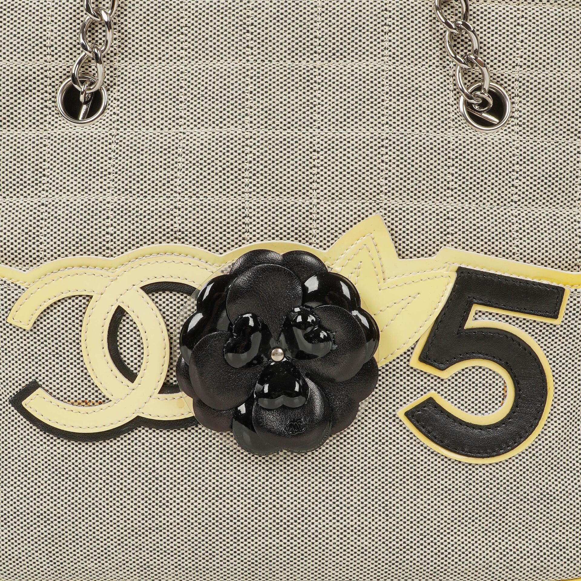 Chanel Camellia N°5 Chocolate Bar Tote Tasche