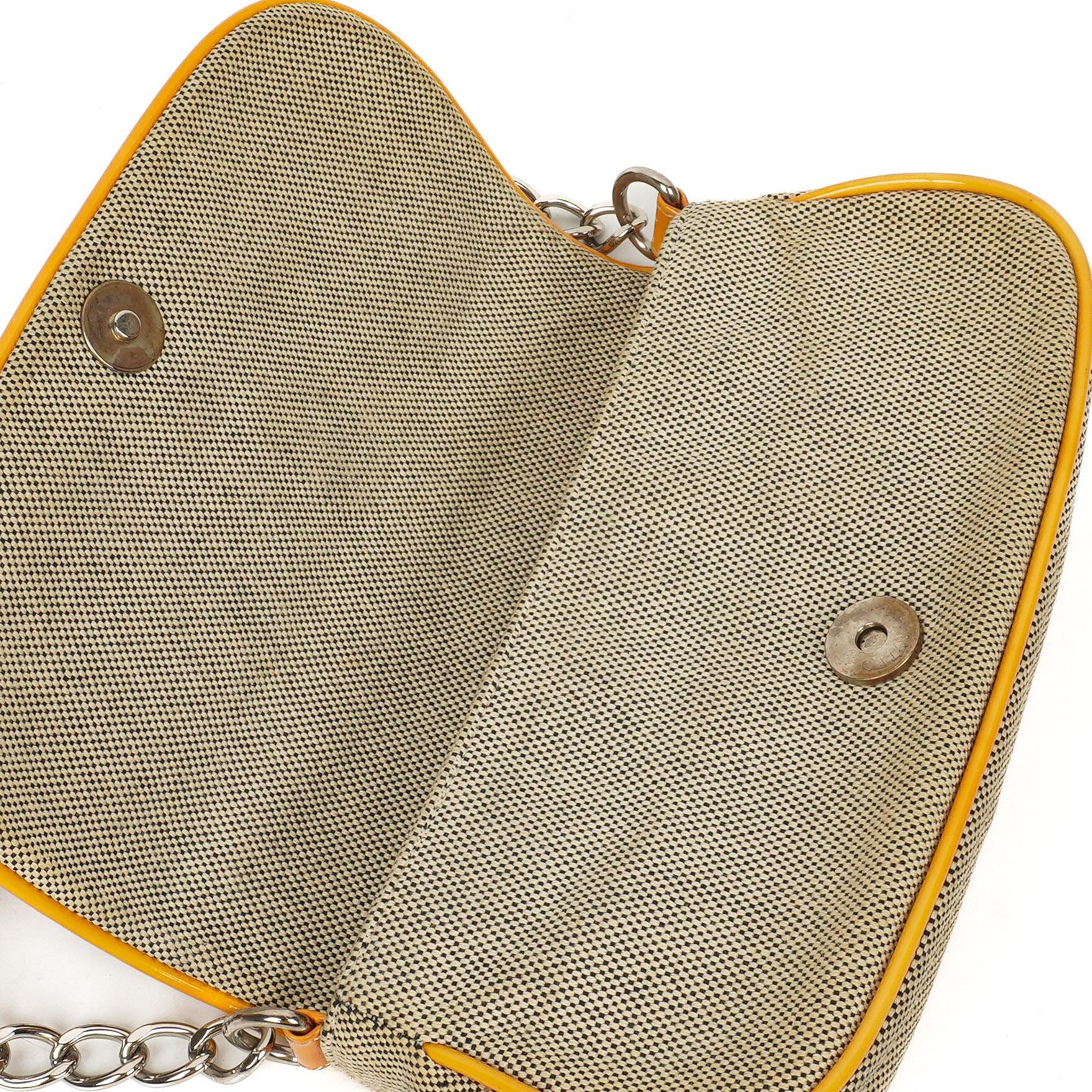 Chanel Camellia No. 5 CC Canvas Klapptasche