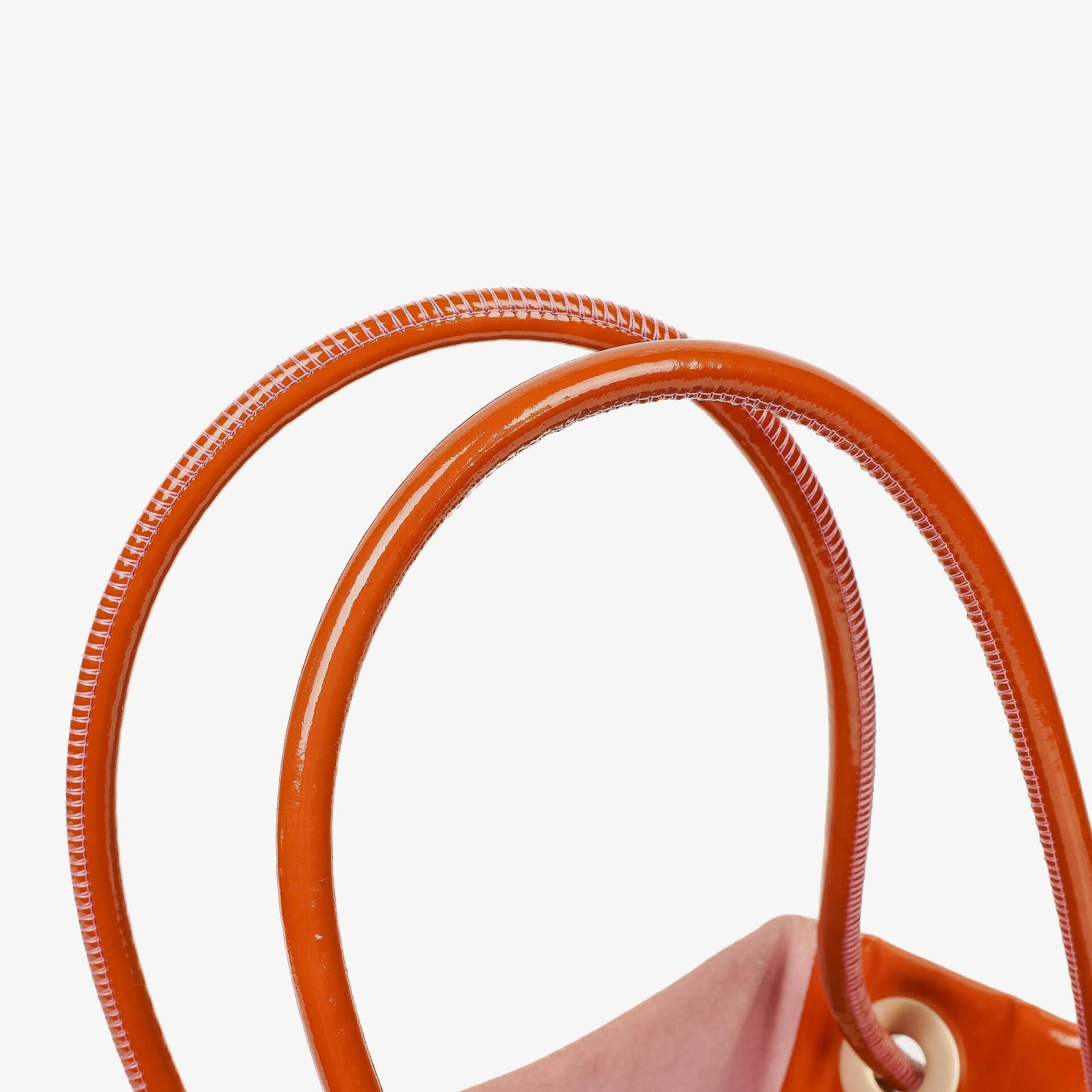 Chanel Camellia Tote Bag aus rosa Wildleder und Patentleder