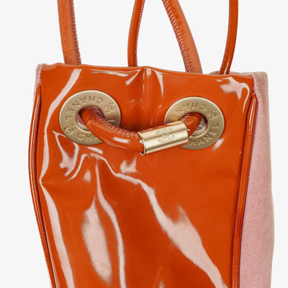 Chanel Camellia Tote Bag aus rosa Wildleder und Patentleder
